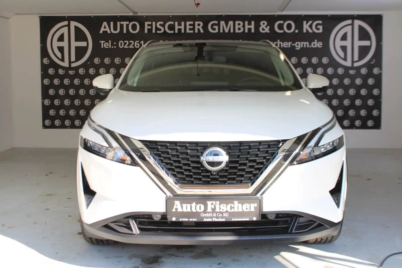 Nissan Qashqai N-Connecta 1,3 DIG -T MHEV Xtronic  N-Connecta Weiß - 1