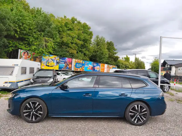 Peugeot 508 view 3