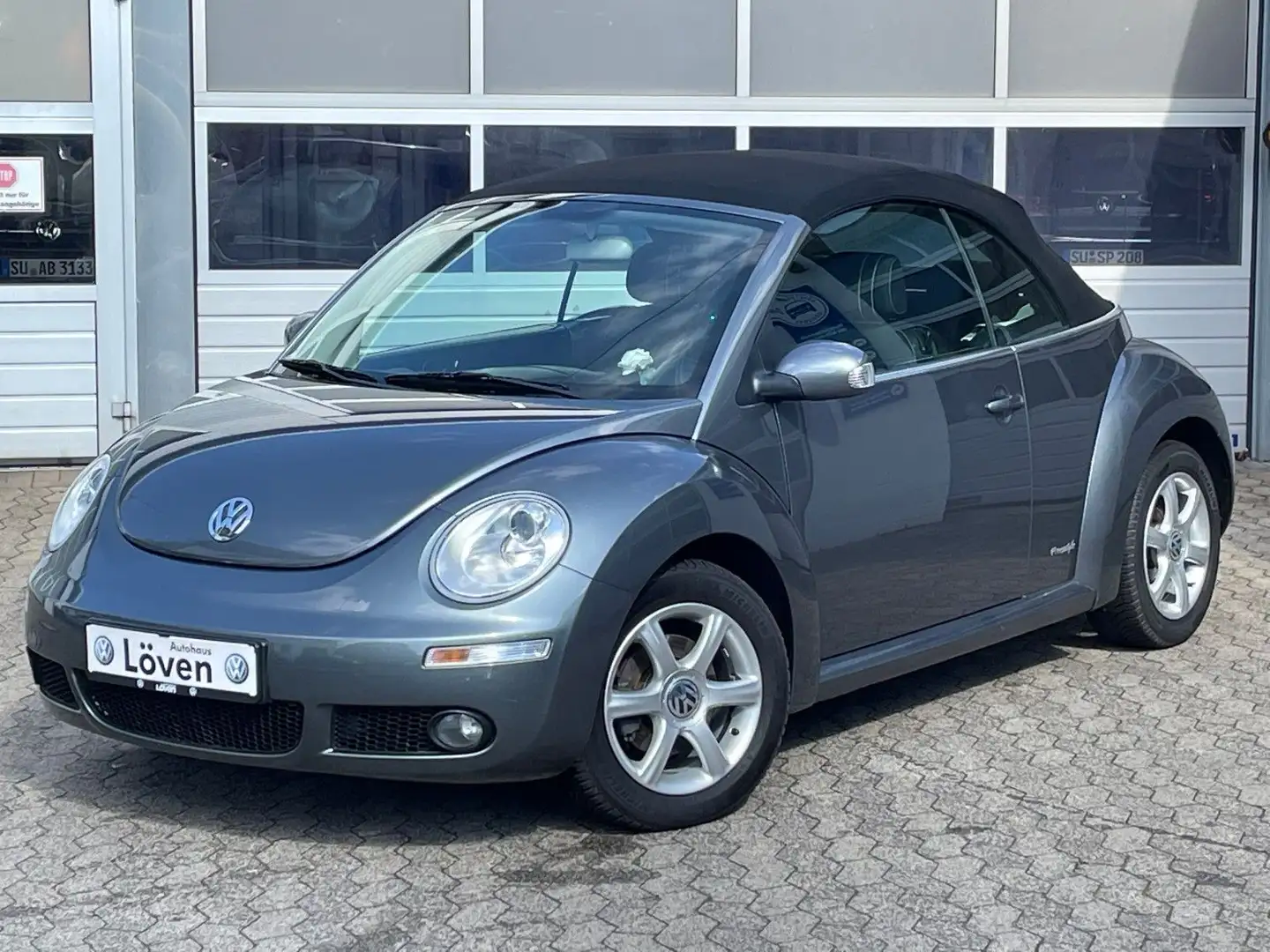 Volkswagen New Beetle Cabriolet 1.6 Freestyle|SHZ|ZAHNRNEU Szürke - 1