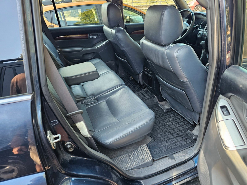 Toyota Land Cruiser 3.0 D-4D Leder Navi 8 Sitzer — photo 14