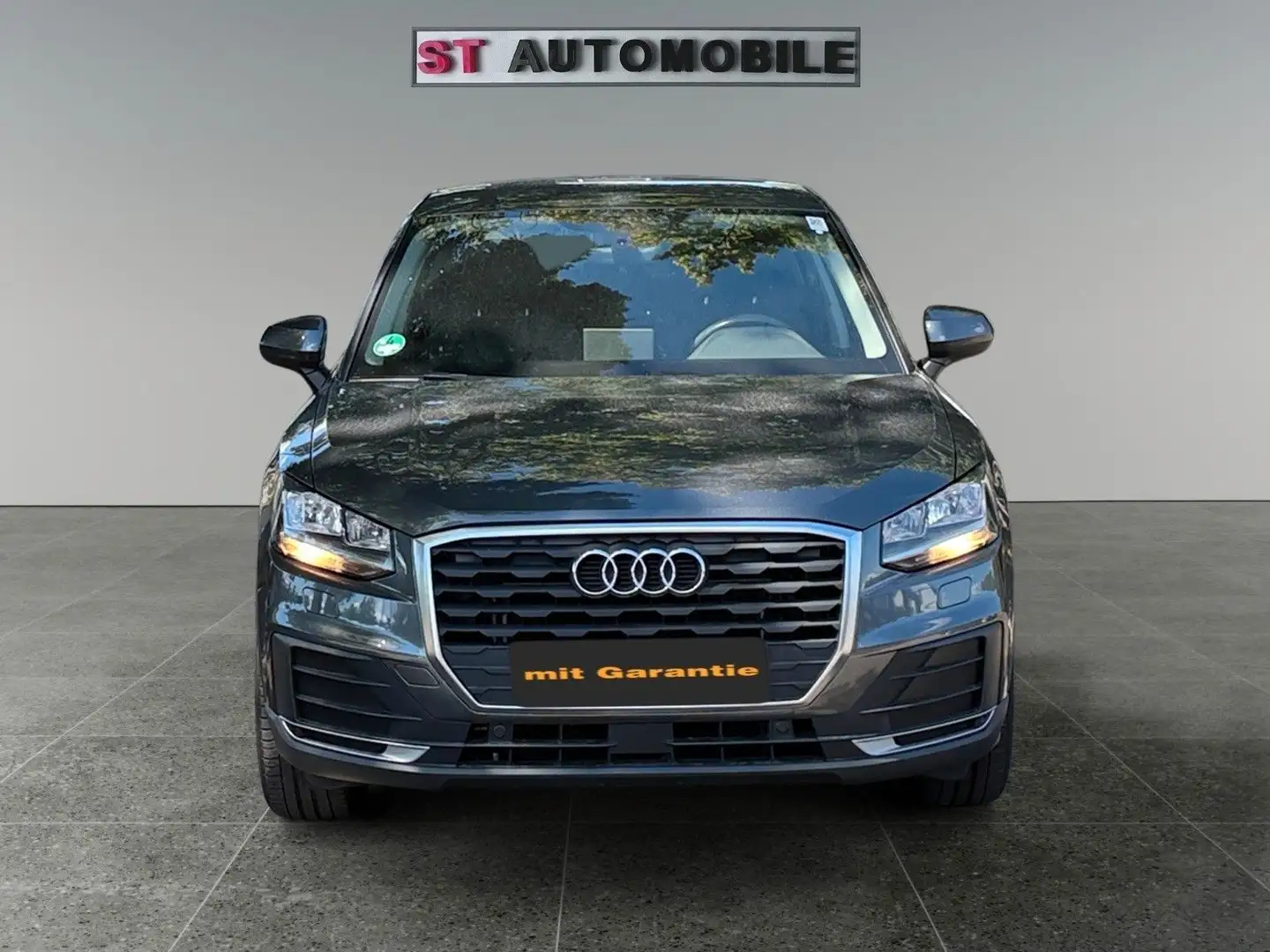 Audi Q2 1.4-PDC-Leder Grau - 2