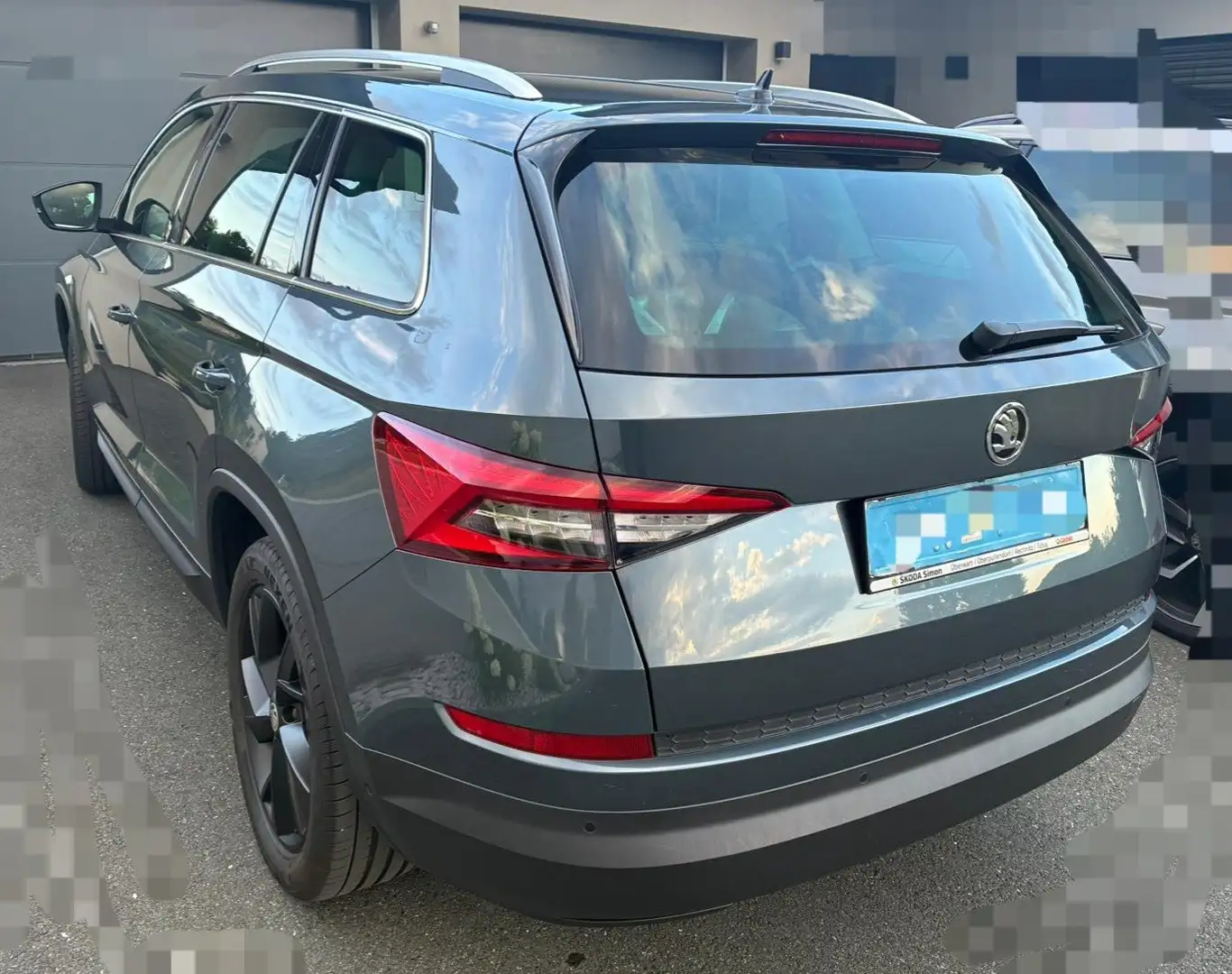 Skoda Kodiaq 2,0 TDI SCR 4x4 Style DSG Grau - 2