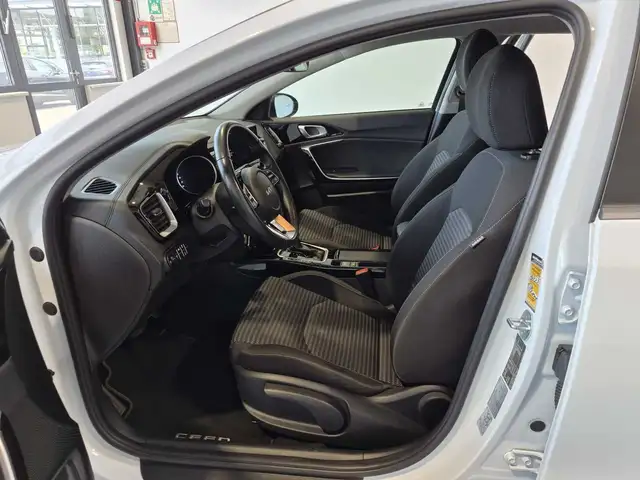 Kia Ceed view 8