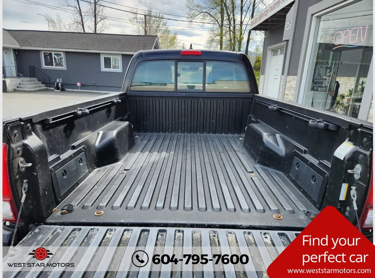 Toyota Tacoma снимка Toyota Tacoma