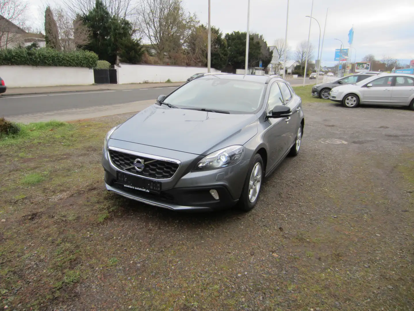 Volvo V40 You! Grau - 1