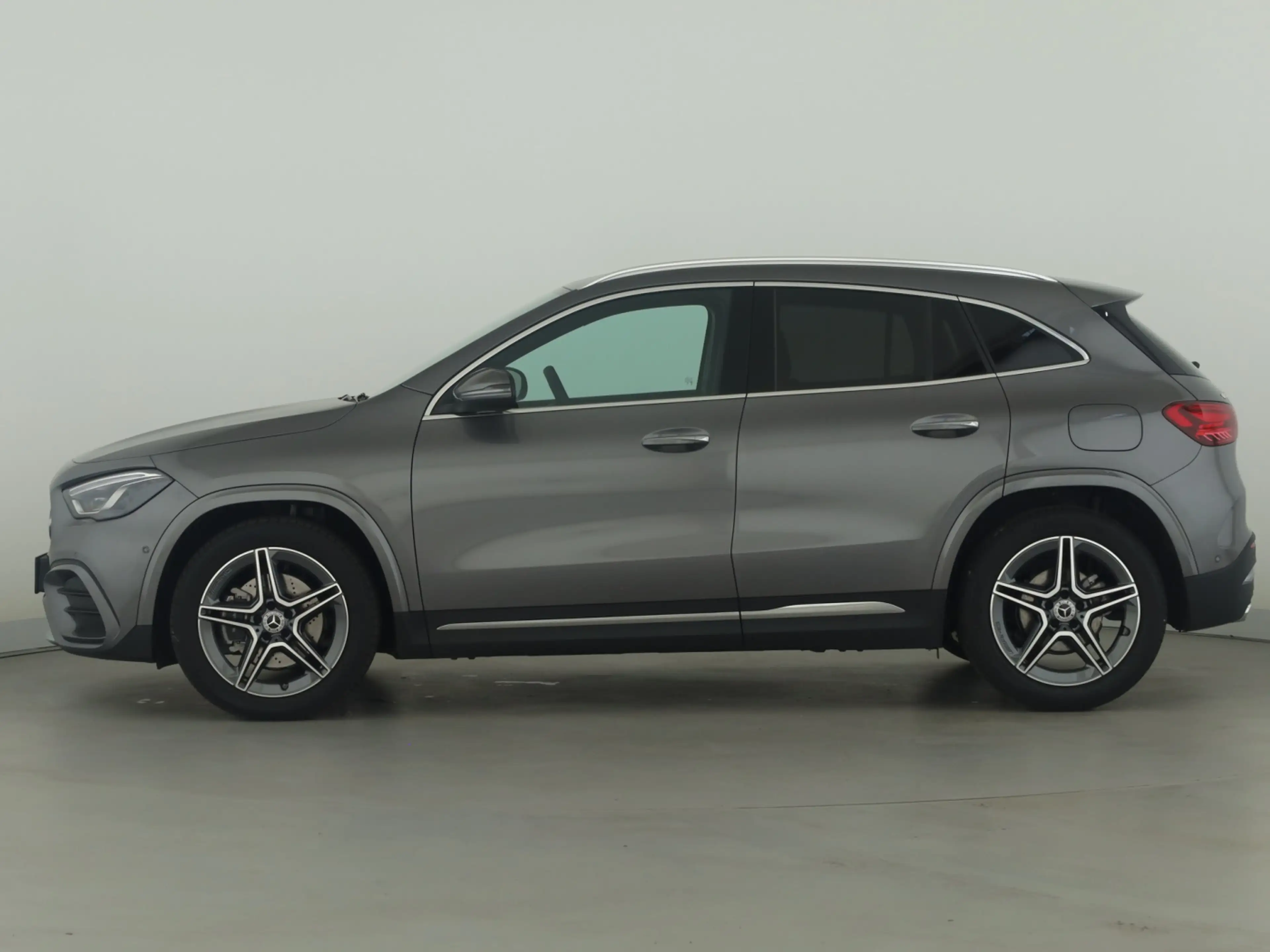 Mercedes-Benz GLA 200 AHK AUT DynLicht Fernlichtass. Kam. LED — photo 7