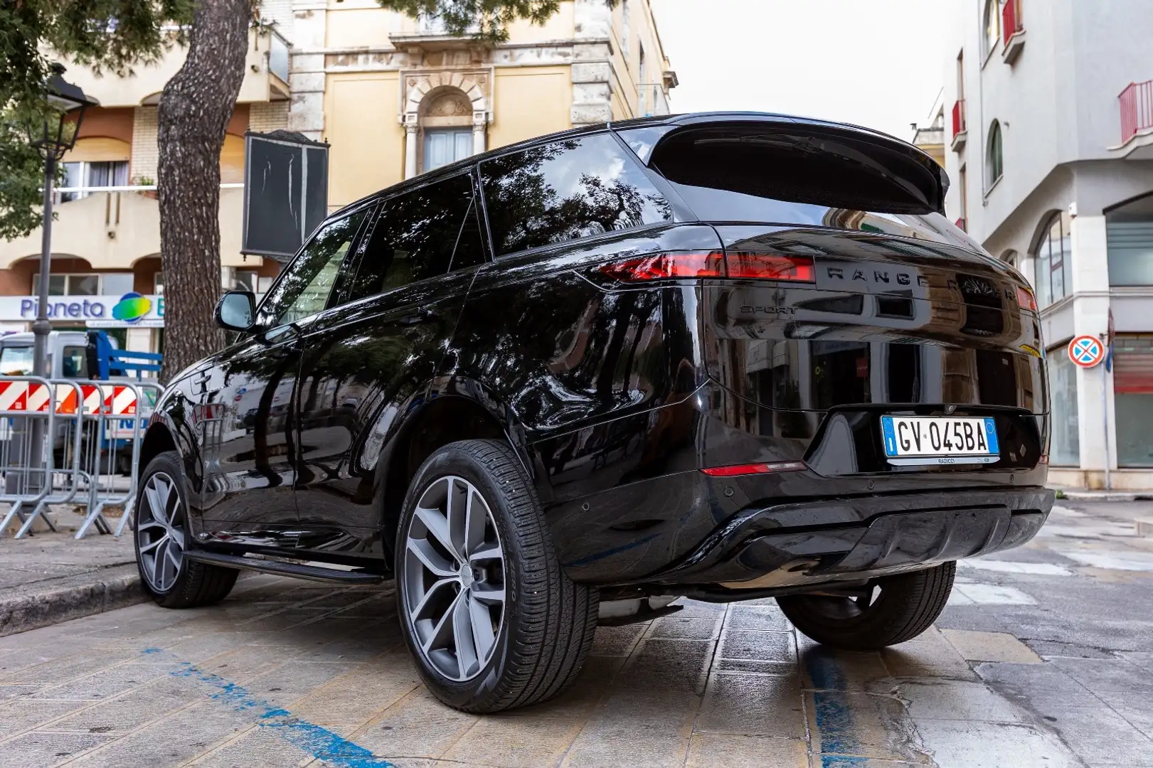 Land Rover Range Rover Sport 3.0d i6 mhev Dynamic SE awd 249cv auto - 2