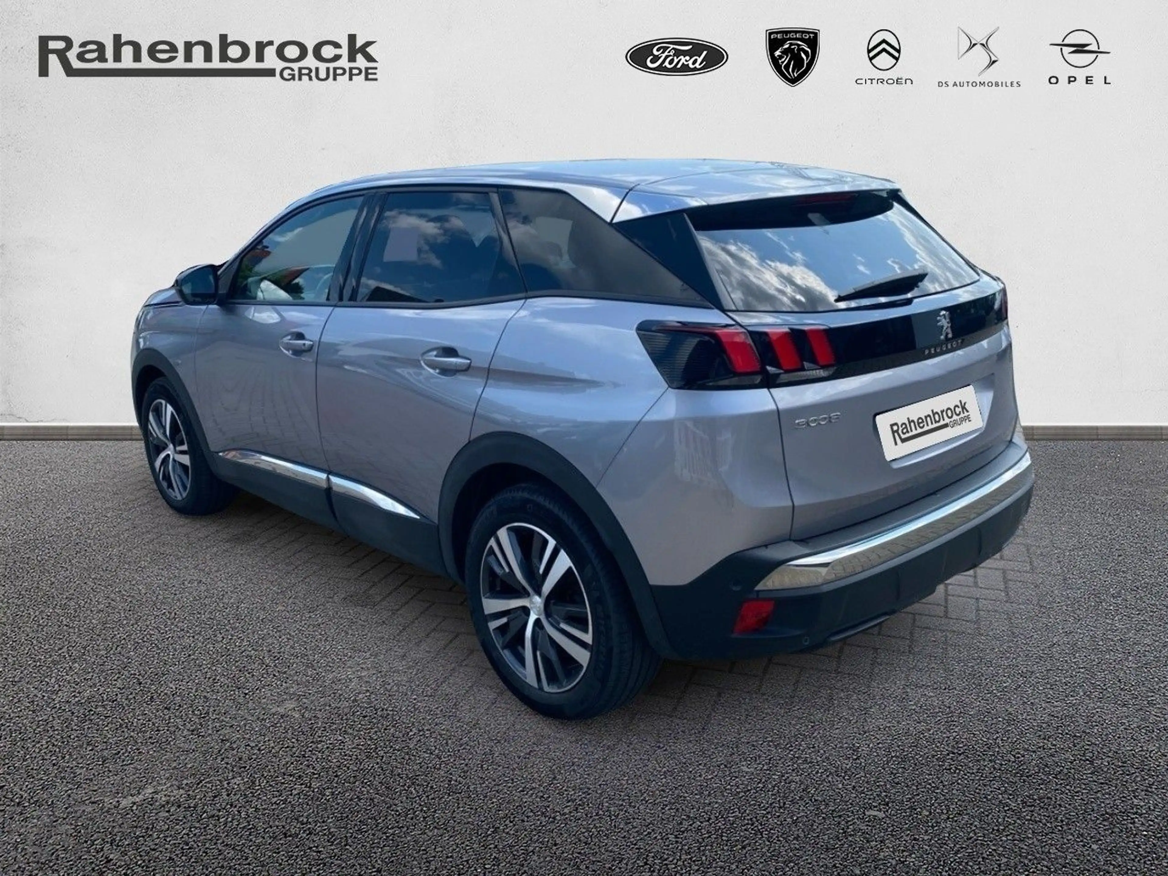 Peugeot 3008 Allure PureTech 130 Kamera Navi Sitzheizung — photo 7