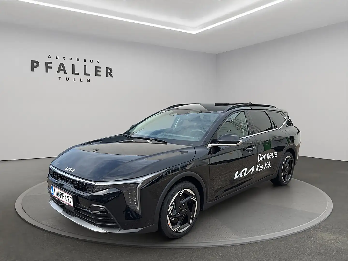 Kia K4 KOMBI GOLD 1,0TGDI DCT7 115 Schwarz - 1