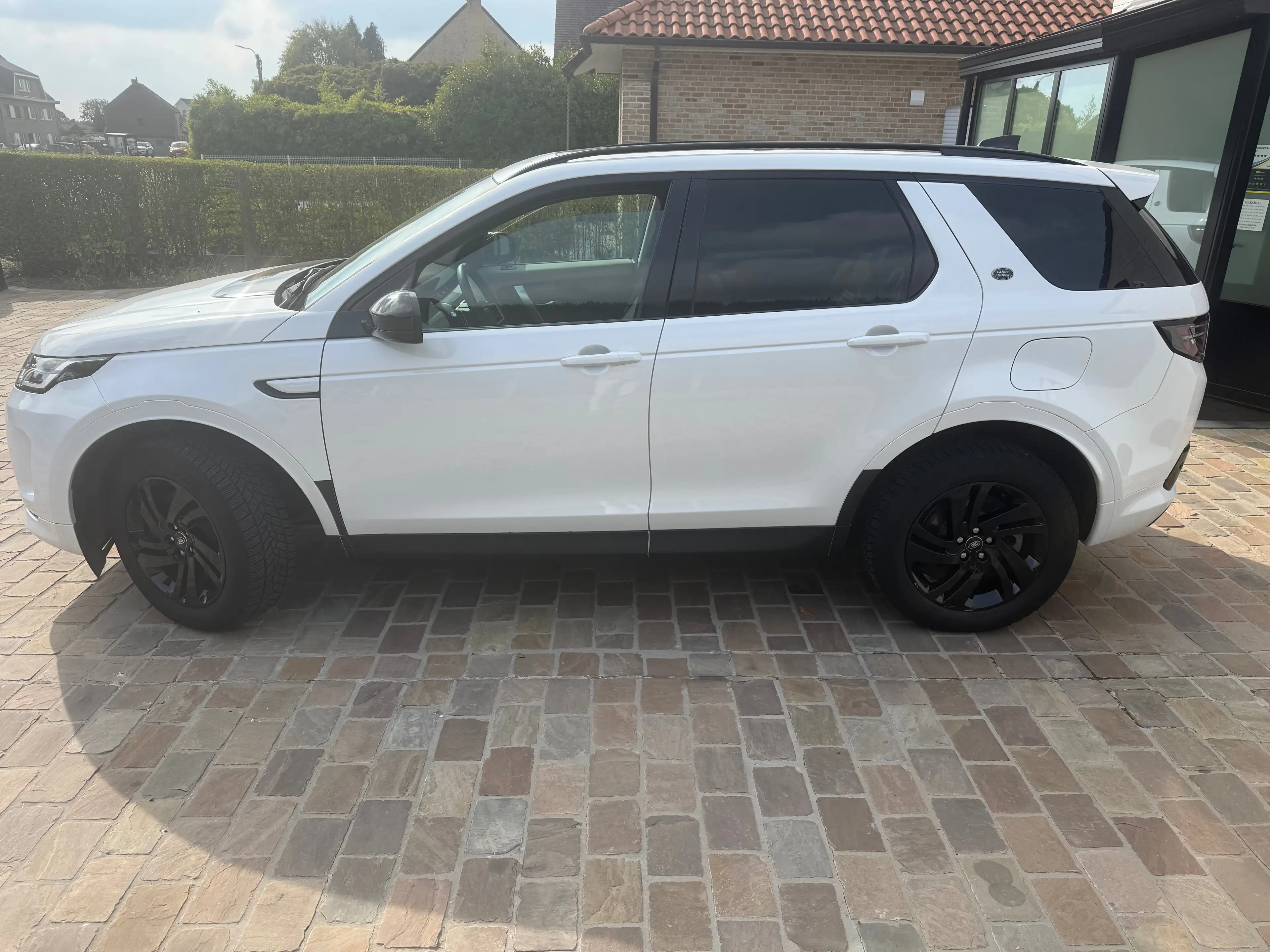 Land Rover Discovery Sport 2.0 Turbo MHEV AWD P200 Dynamic SE — photo 3