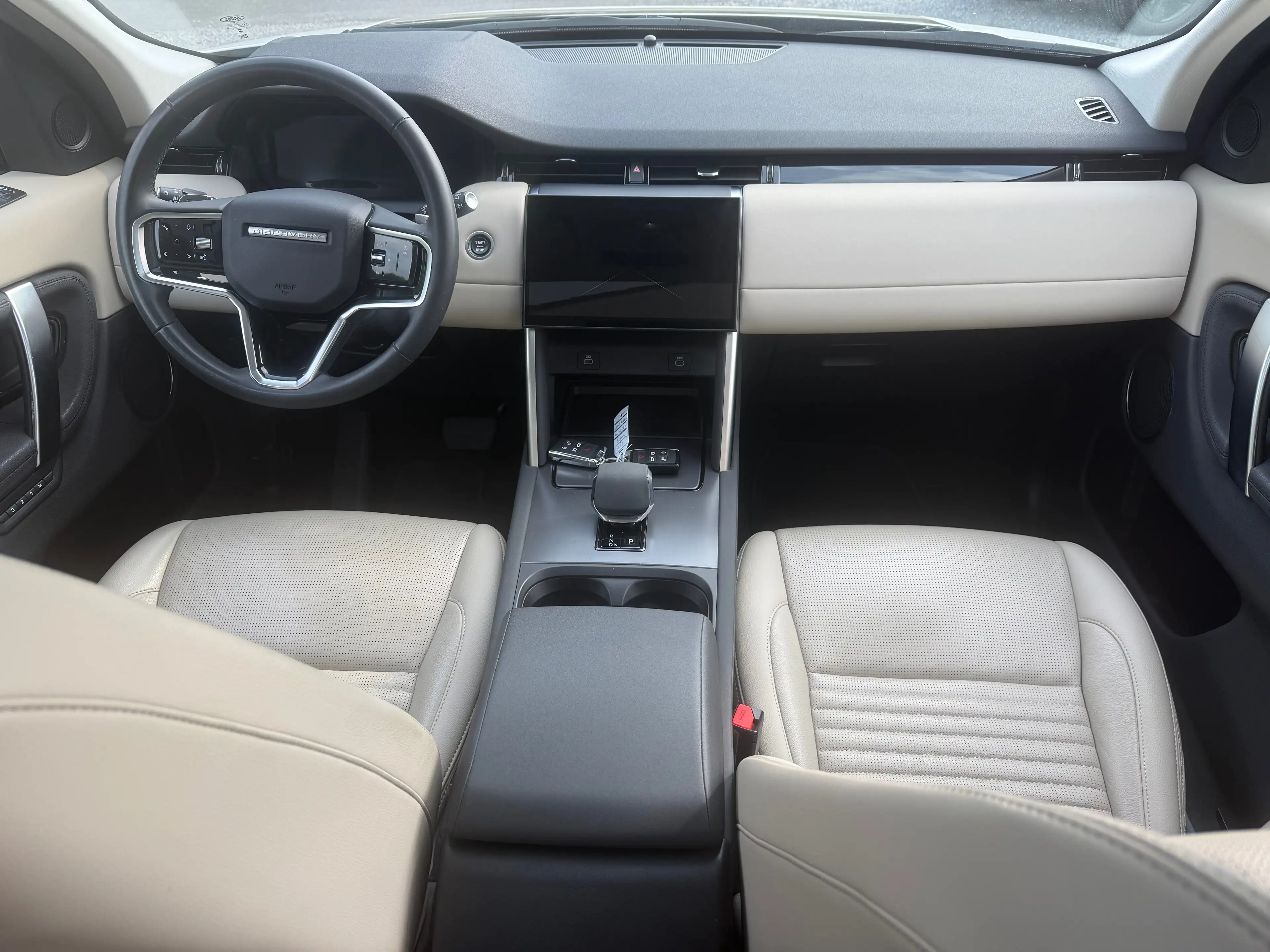 Land Rover Discovery Sport 2.0 Turbo MHEV AWD P200 Dynamic SE — photo 8
