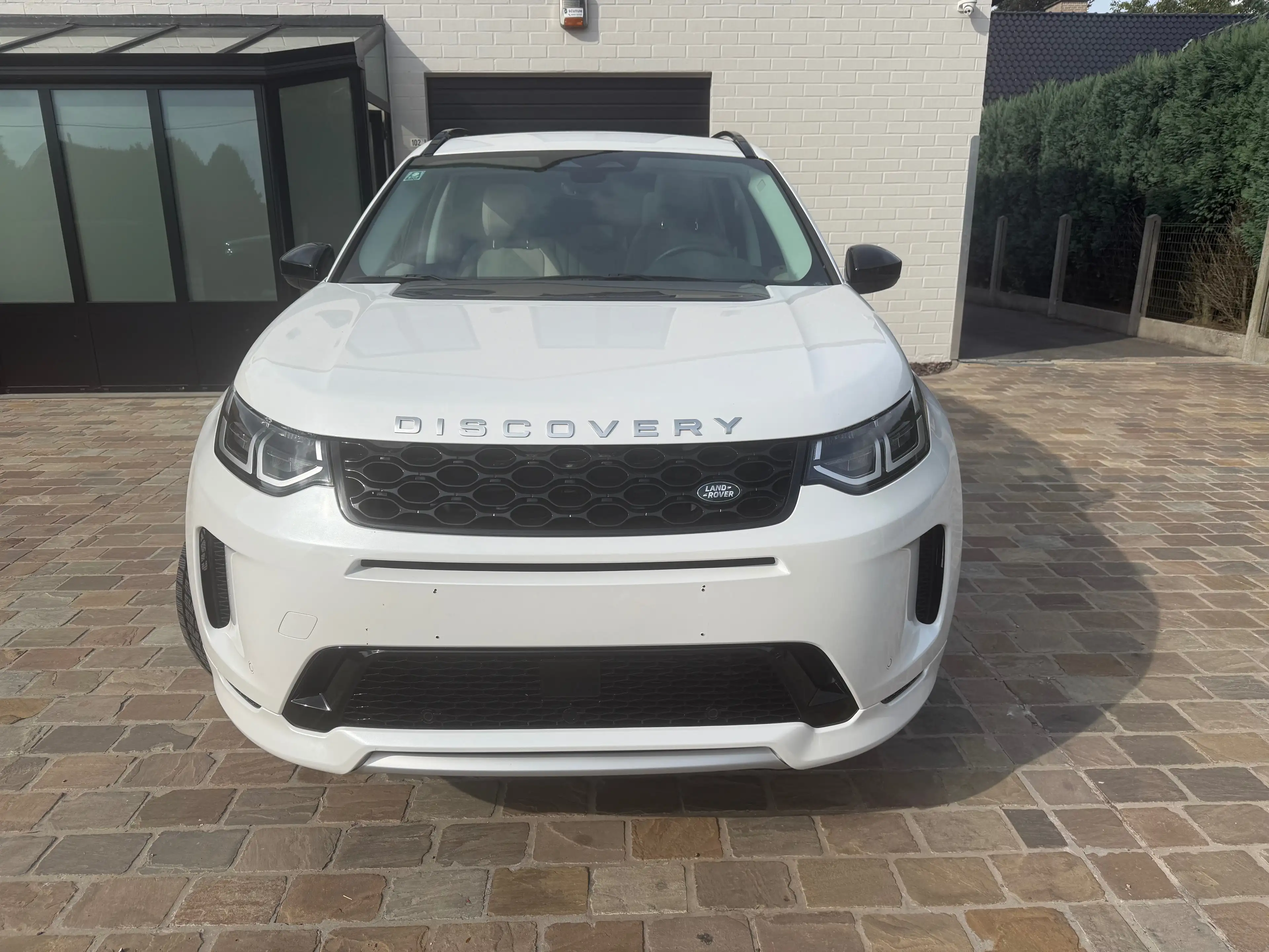 Land Rover Discovery Sport 2.0 Turbo MHEV AWD P200 Dynamic SE — photo 2