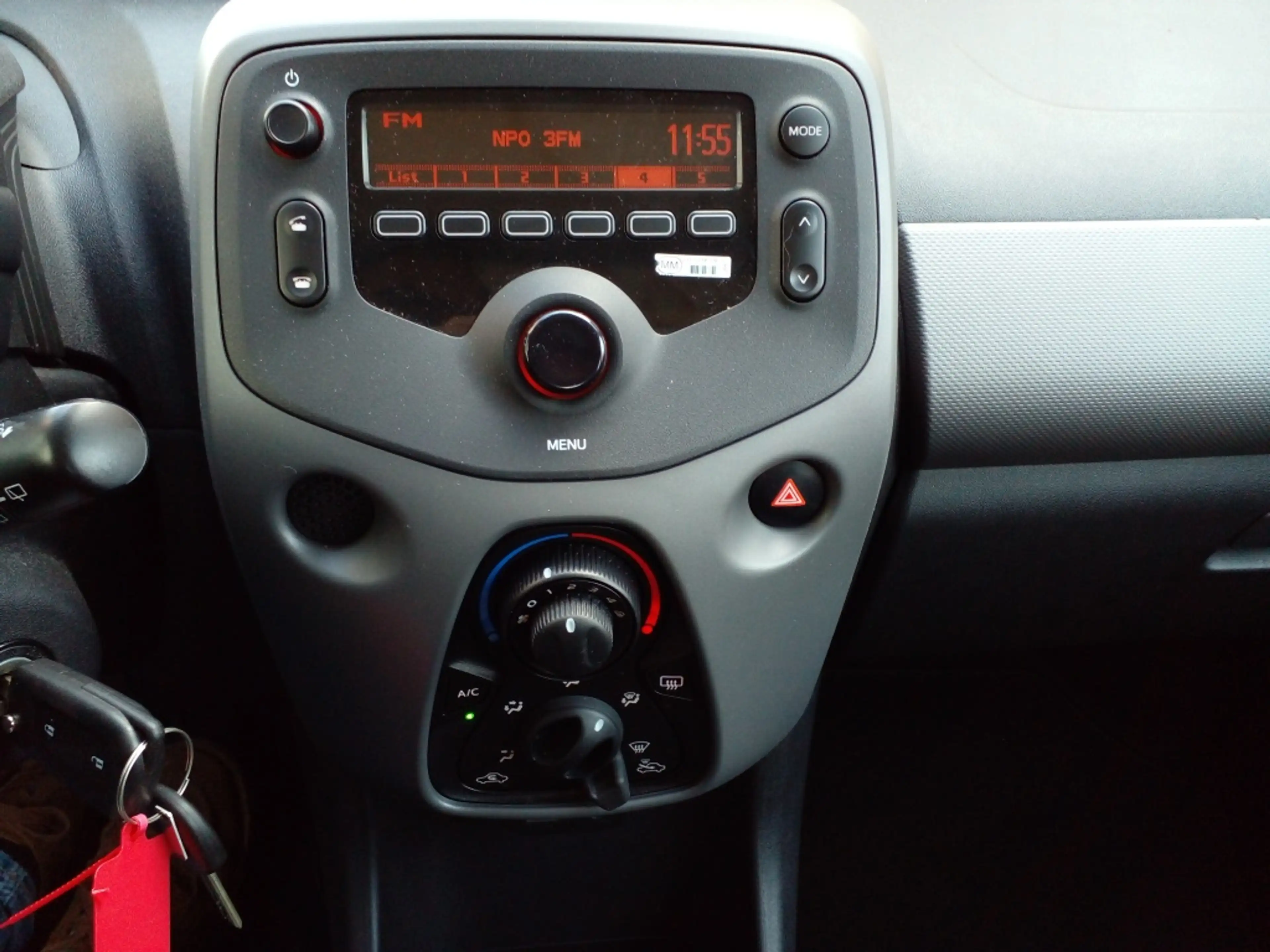 Peugeot 108 1.0 e-VTi 72pk 5D Active — photo 20
