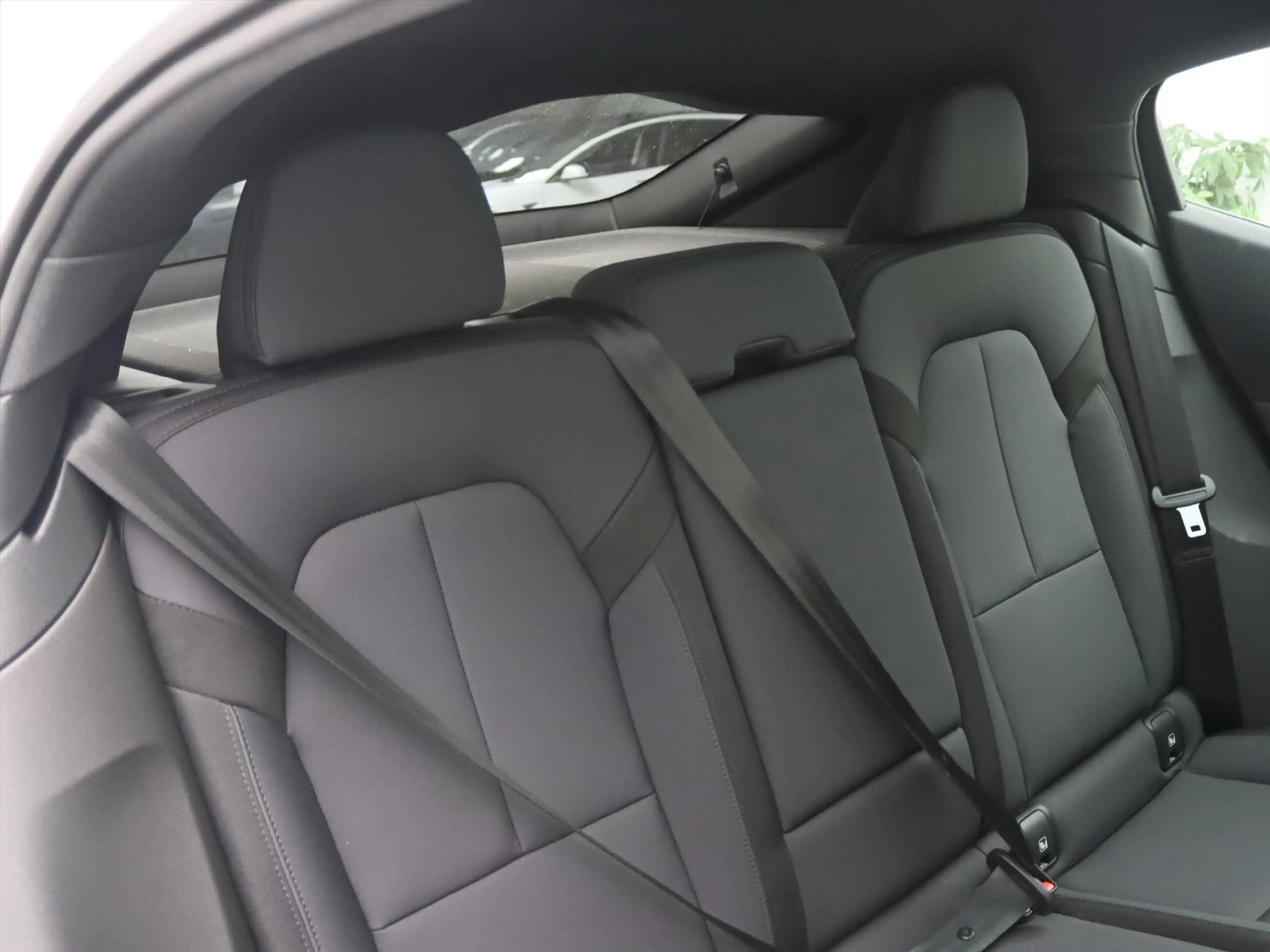 Polestar 2 Standard Range Single Motor 224PK 92% SoH [ PILOT+ — photo 9