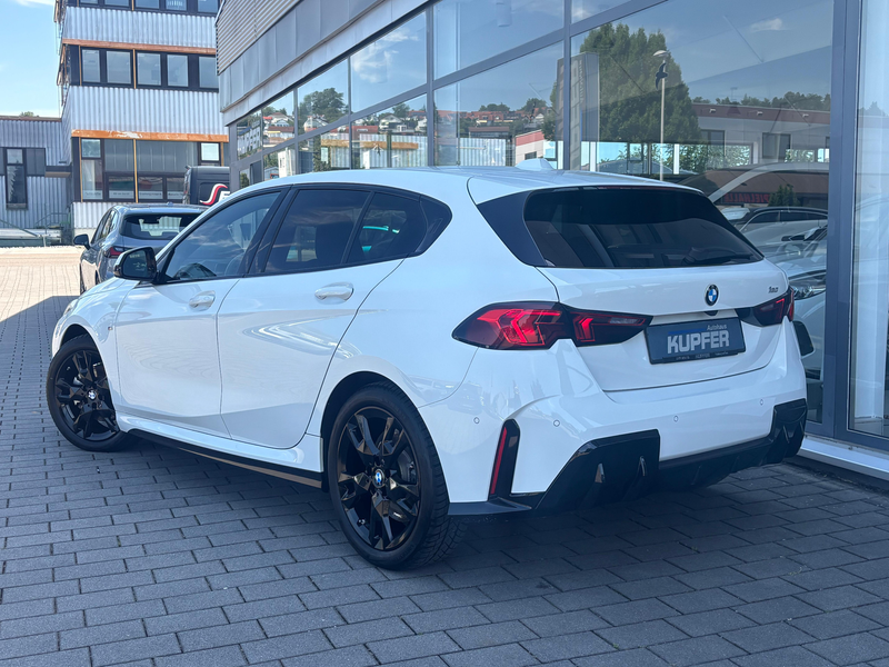 BMW 120 i M Sportp. Ad.LED°AHK°elSitze°HUP+Harm-Kard — photo 4
