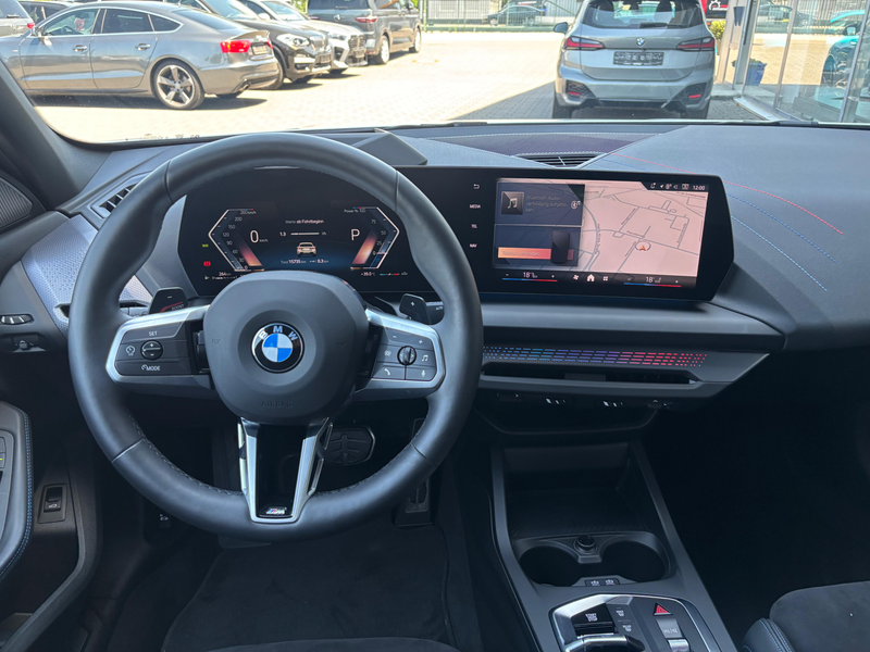 BMW 120 i M Sportp. Ad.LED°AHK°elSitze°HUP+Harm-Kard — photo 11