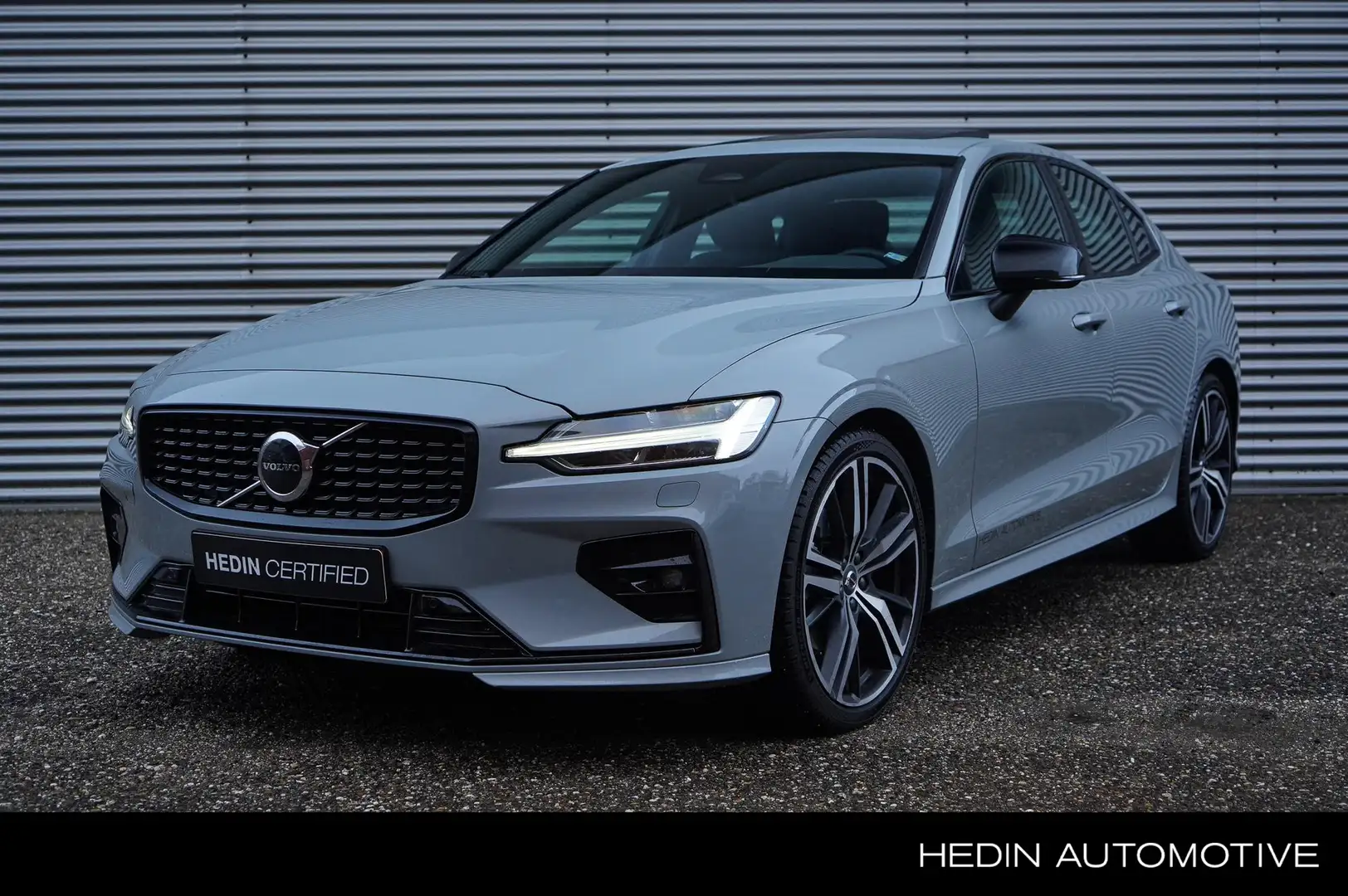 Volvo S60 B4 Plus Dark | Pano. Dak | 20 inch | Lightning Pac Gris - 1