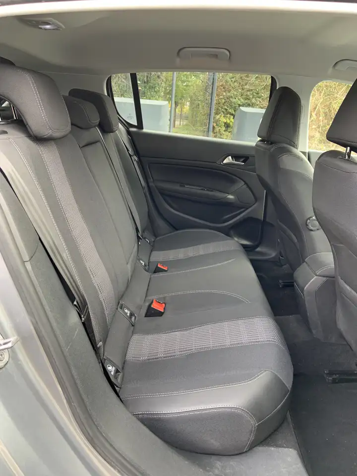 Peugeot 308 308 — photo 12