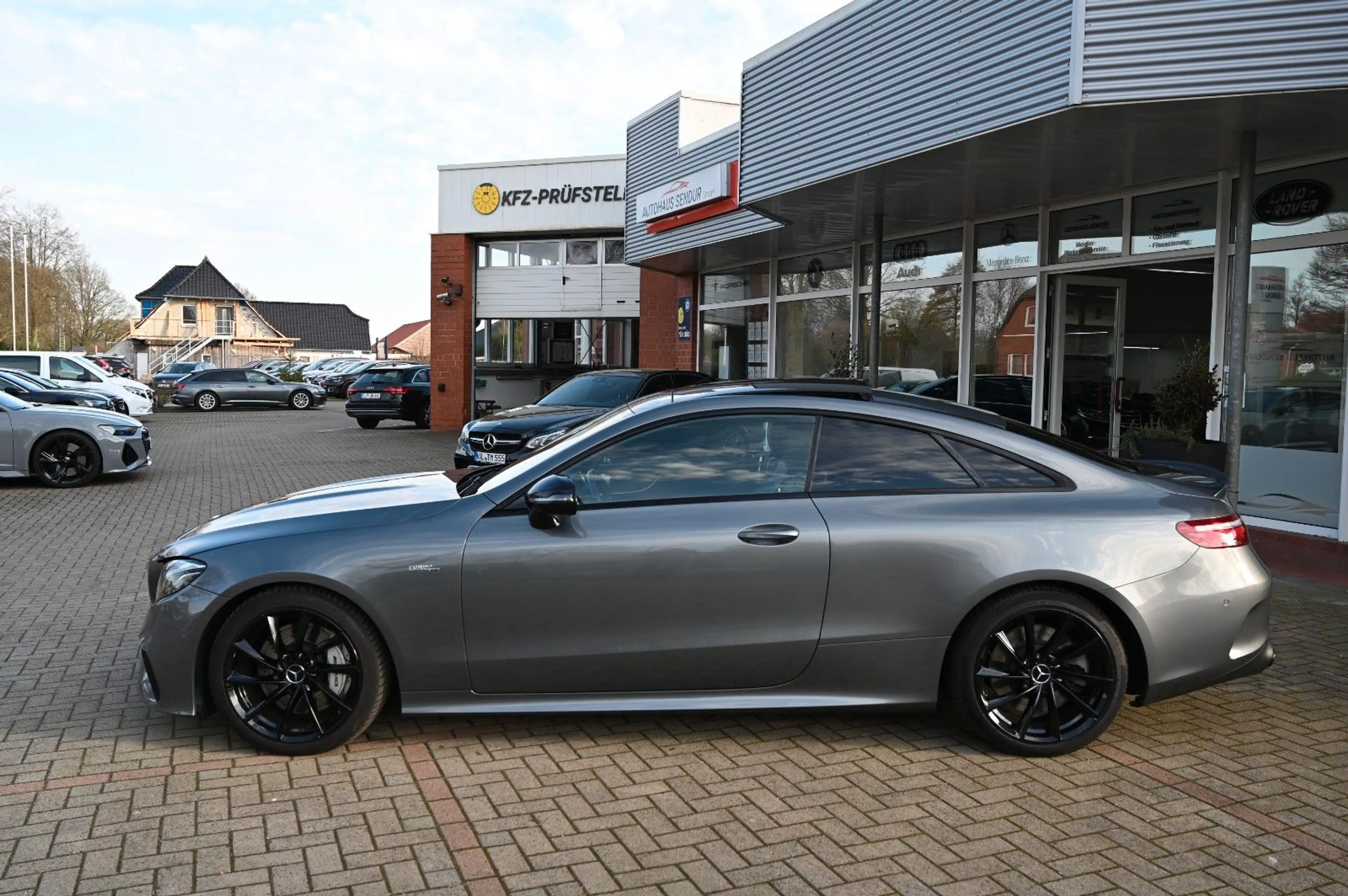 Mercedes-Benz E 53 AMG 4Matic Coupe *PANO*360° BURMESTER*WILD — photo 3