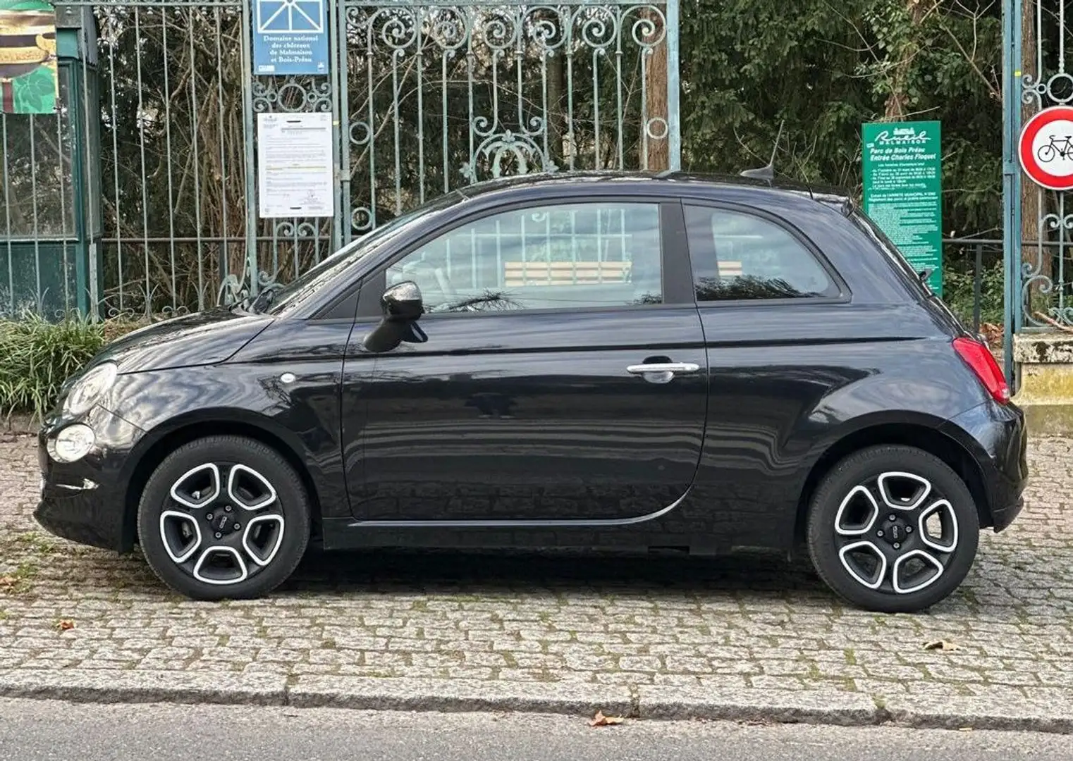 Fiat 500 1.0 HYBRID 70ch BSG S&S Cult GARANTIE CARPLAY Noir - 2
