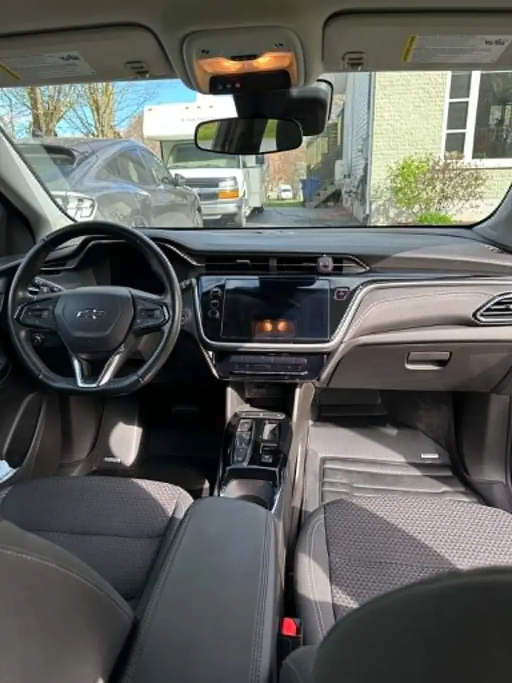Chevrolet Bolt снимка Chevrolet Bolt