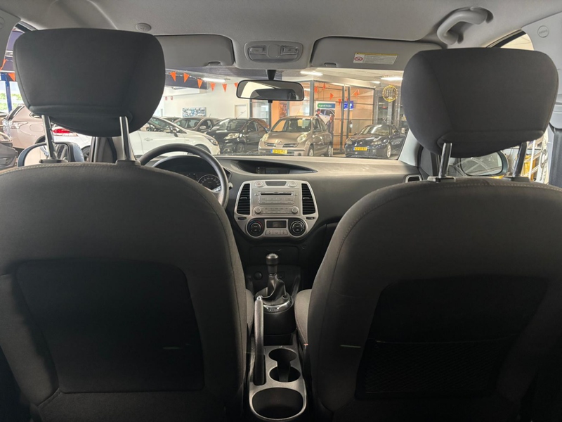 Hyundai i20 1.2i Plus — photo 8