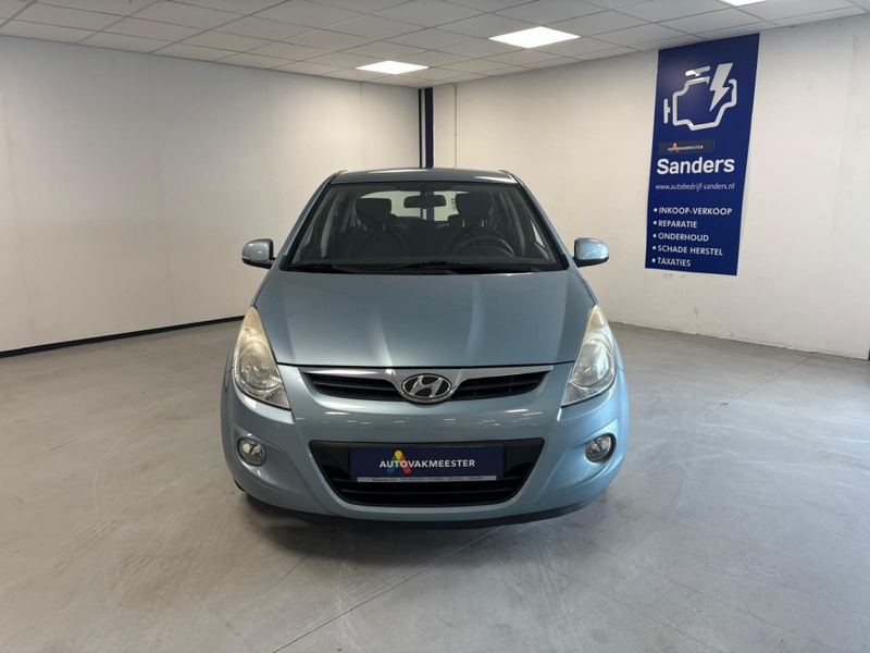 Hyundai i20 1.2i Plus — photo 3