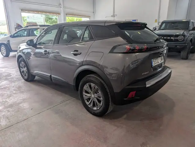 Peugeot 2008 view 3