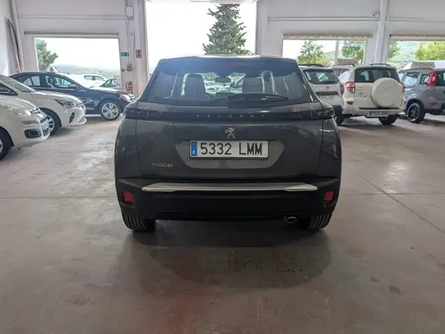 Peugeot 2008 view 4