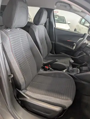 Peugeot 2008 view 14