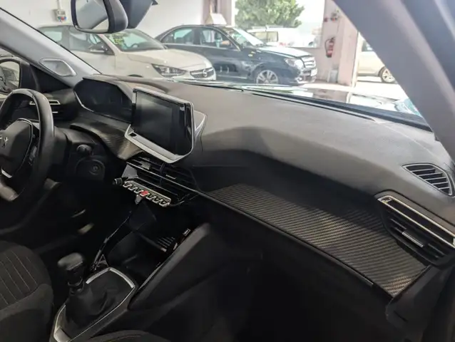 Peugeot 2008 view 10