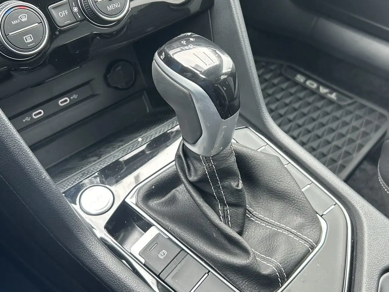 Volkswagen Taos снимка Volkswagen Taos