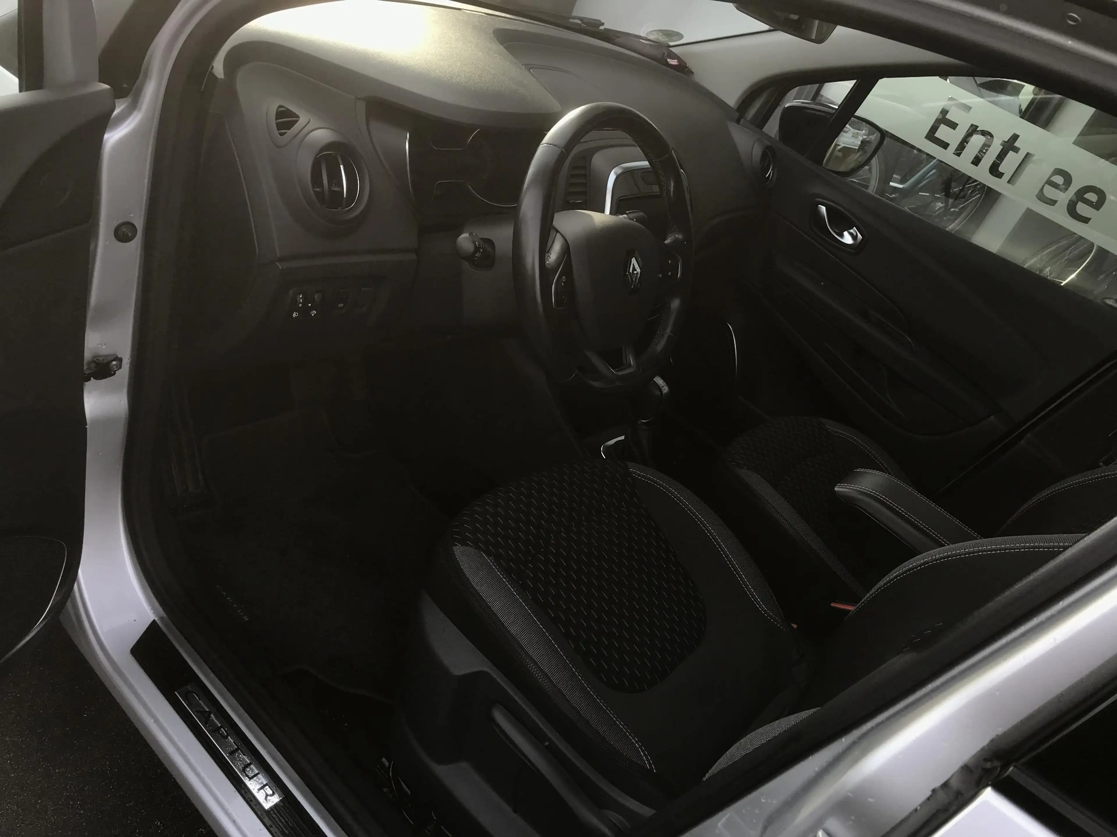 Renault Captur 1.2 TCe Intens Trekhaak Winterwielen — photo 6