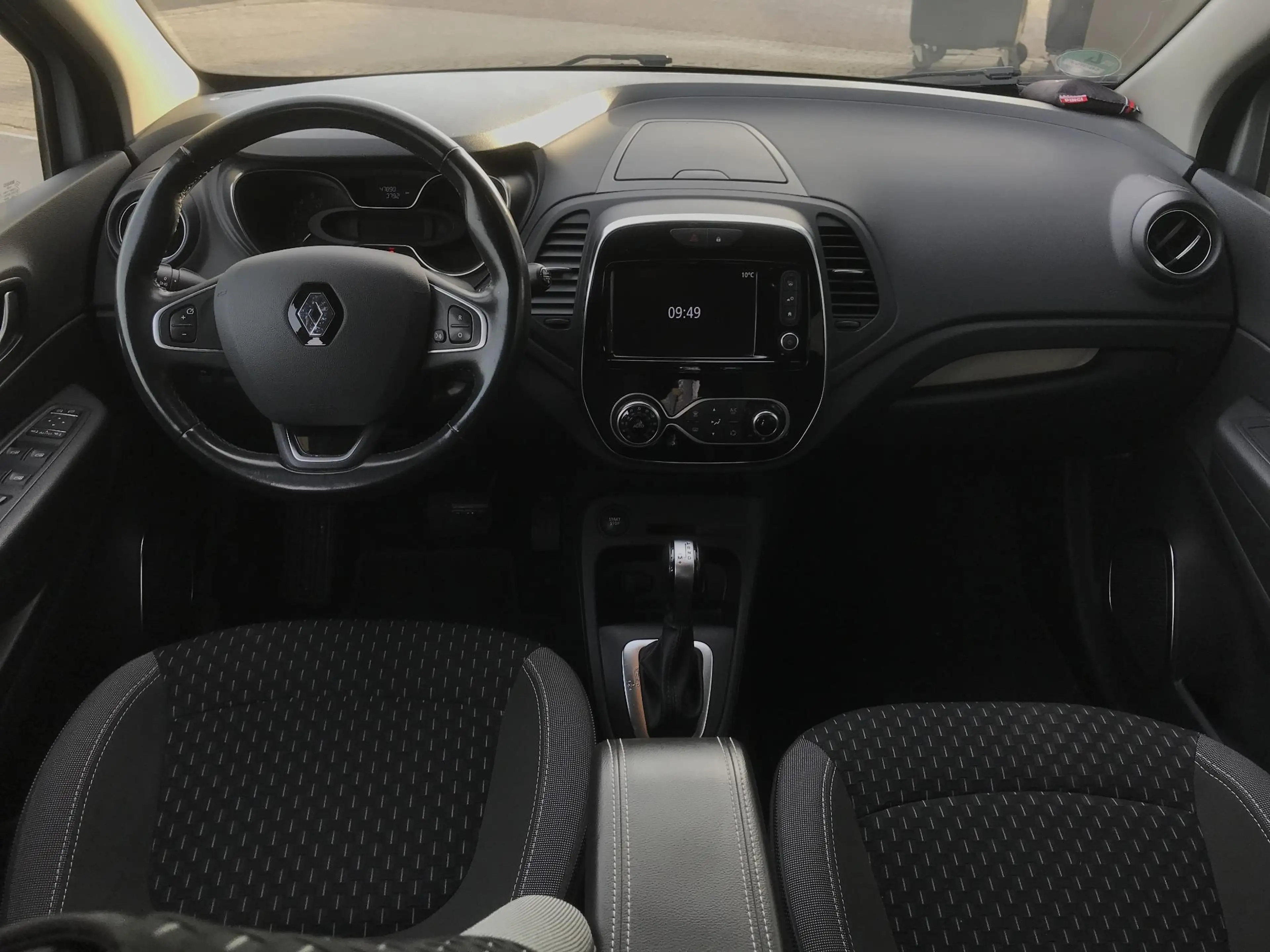 Renault Captur 1.2 TCe Intens Trekhaak Winterwielen — photo 11