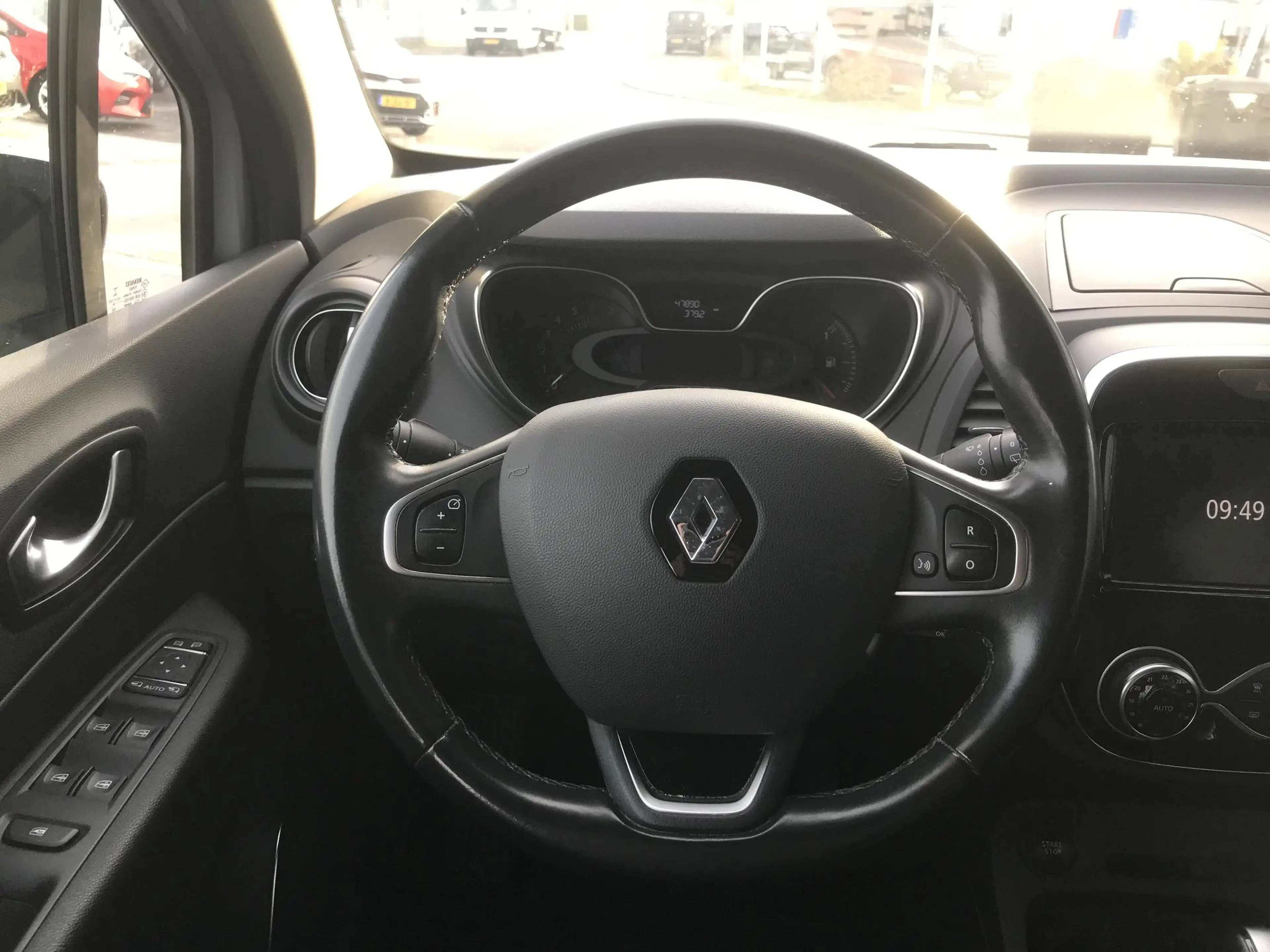 Renault Captur 1.2 TCe Intens Trekhaak Winterwielen — photo 12