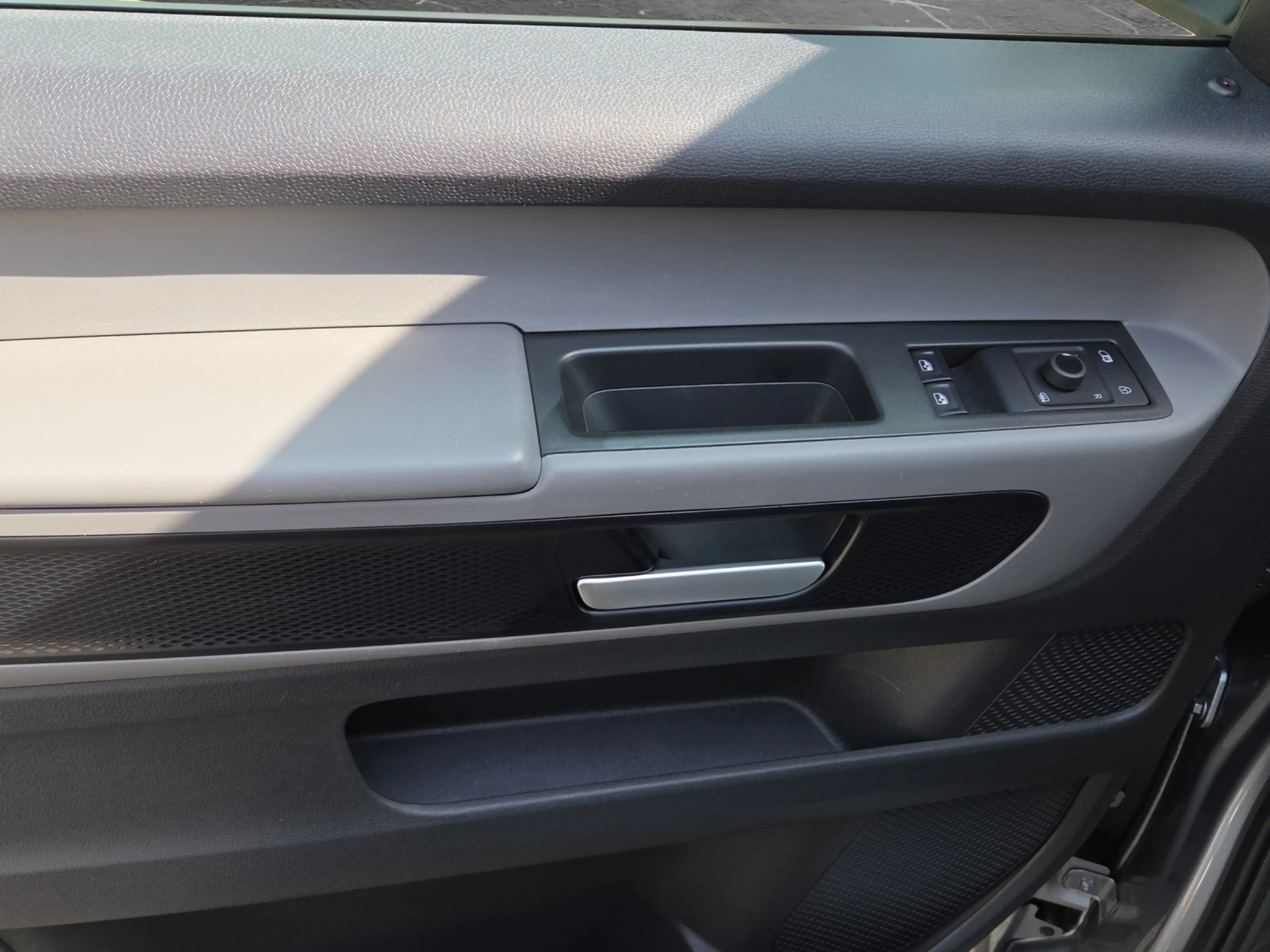 Volkswagen ID. Buzz Cargo ID.Buzz Cargo LED Navi TravelAssist Kamera — photo 6
