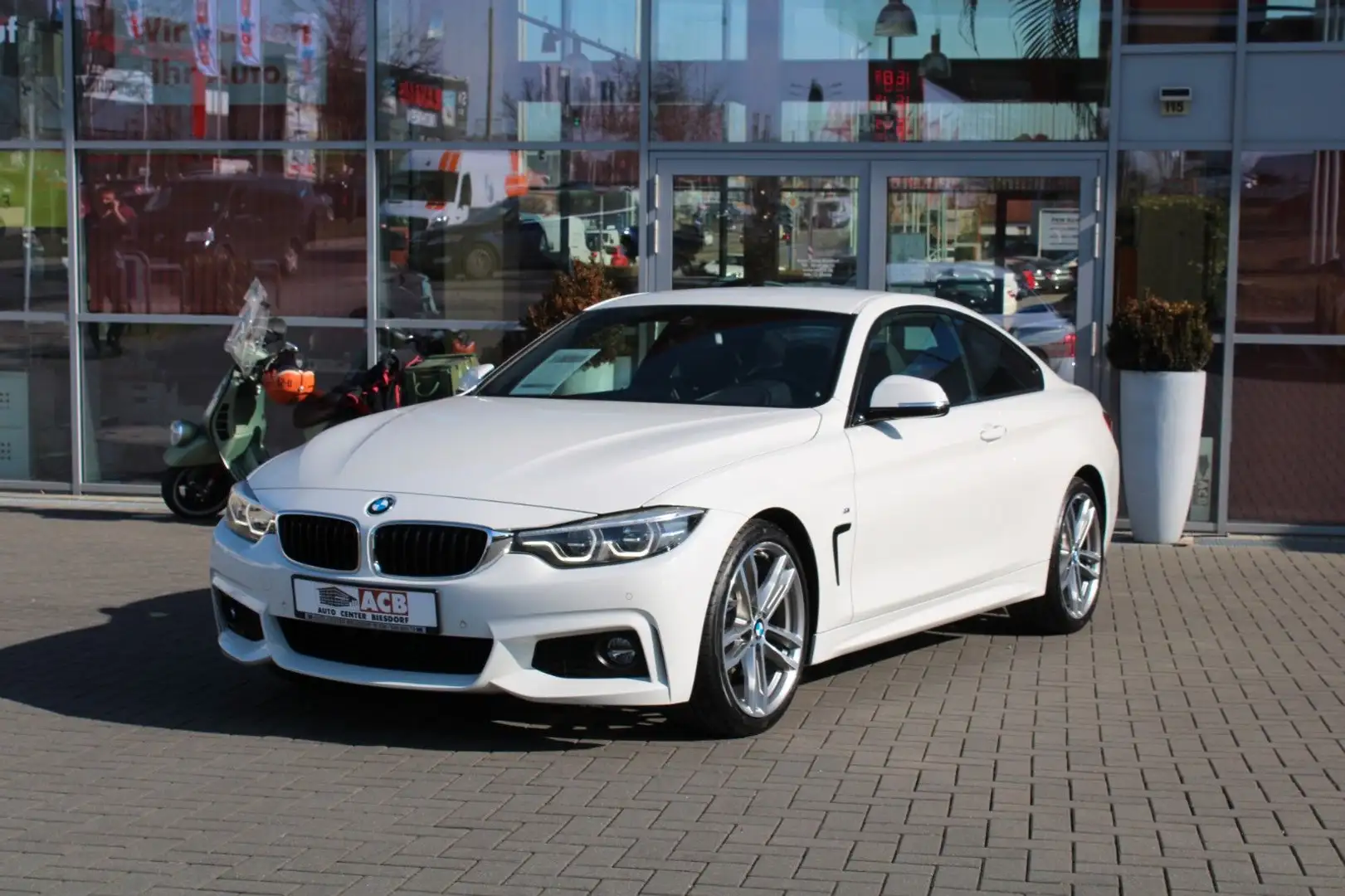 BMW 420 iA Coupe M Sport LED HuD Navi Leder Hifi PDC Blanco - 2