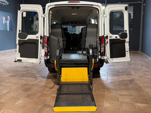 Ford Transit 2.0Hybrid 130cv L2H2 TRASPORTO DISABILI