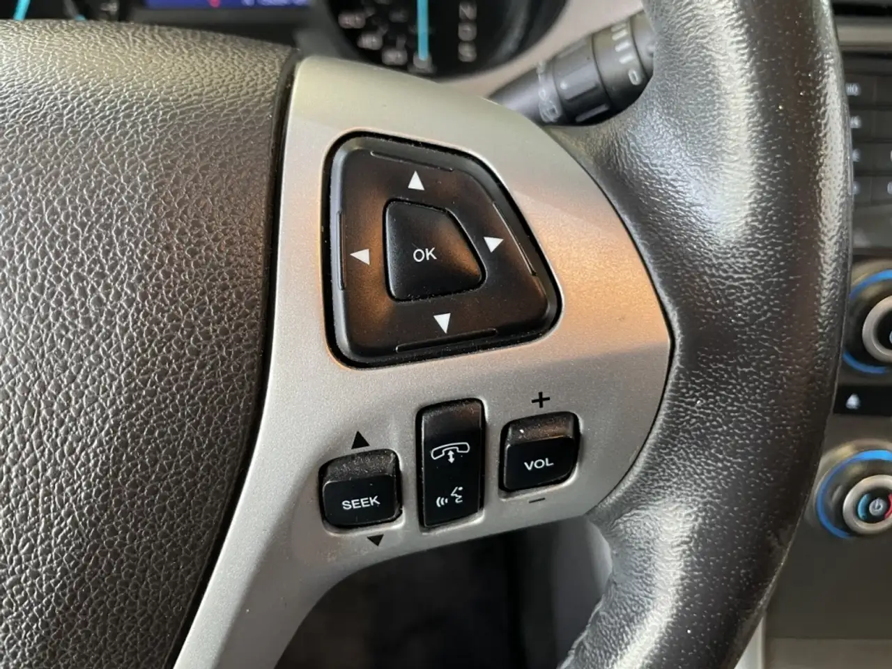 Ford Edge photo Ford Edge
