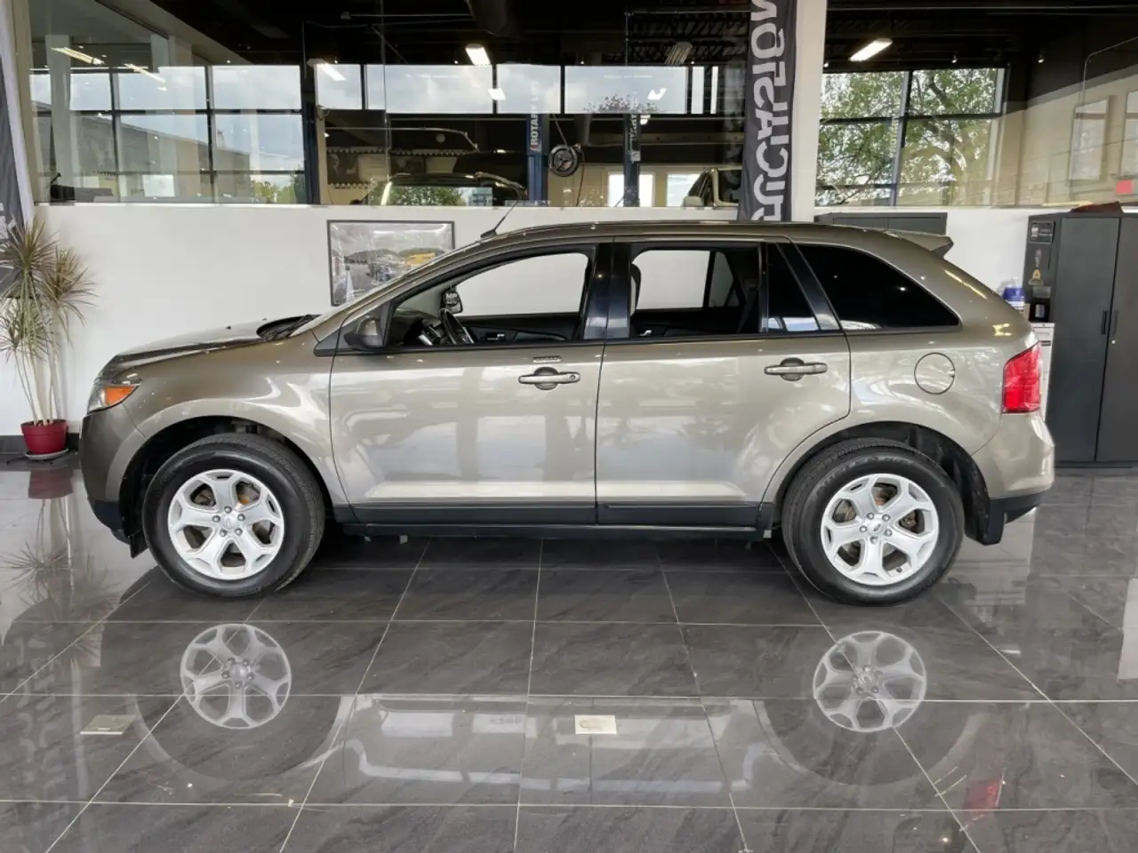 Ford Edge photo Ford Edge