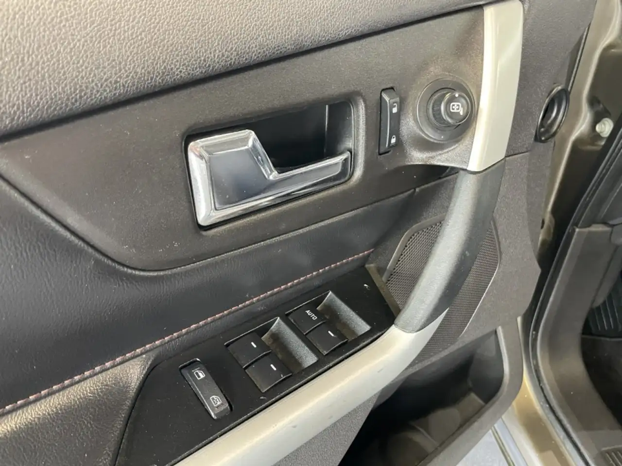 Ford Edge photo Ford Edge