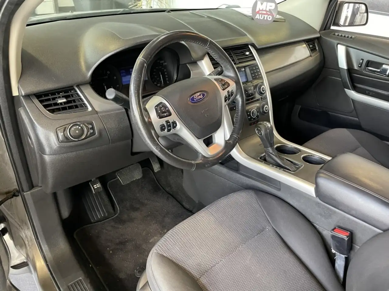 Ford Edge photo Ford Edge