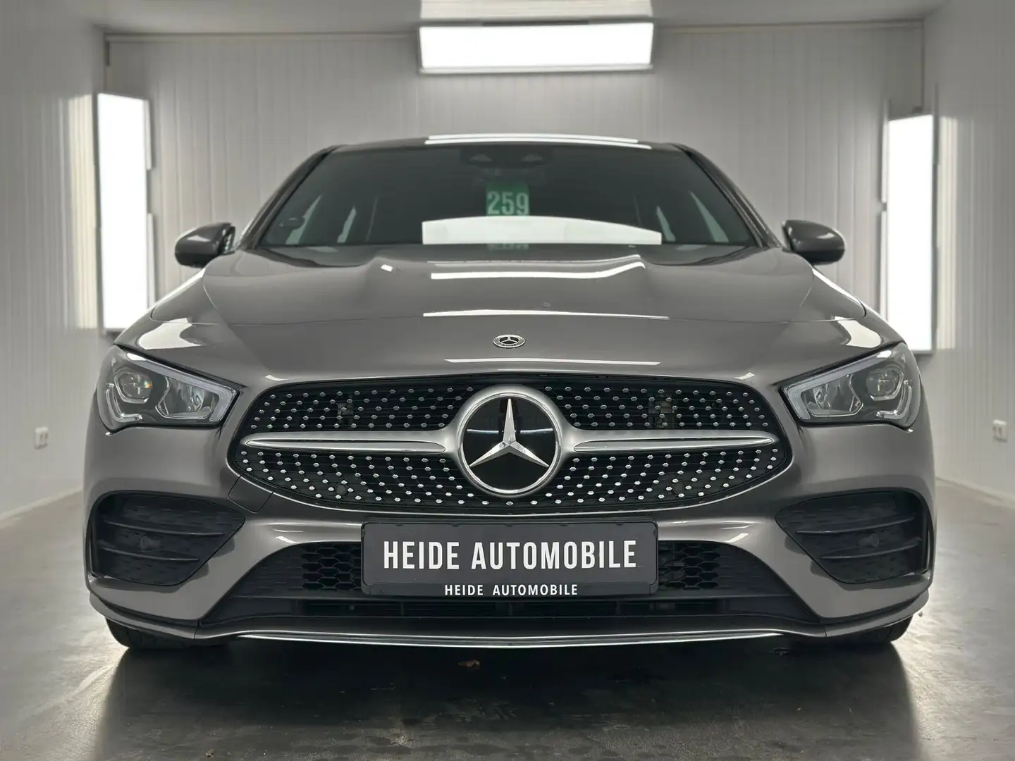 Mercedes-Benz CLA 200 d Shooting Brake AMG Paket MBUX LED AHK Grey - 2
