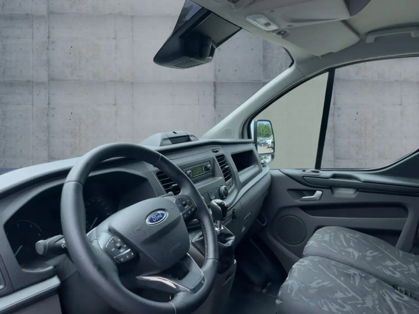 Ford Transit Custom Trend 300L1H1 130PS M6 Weiß - 2