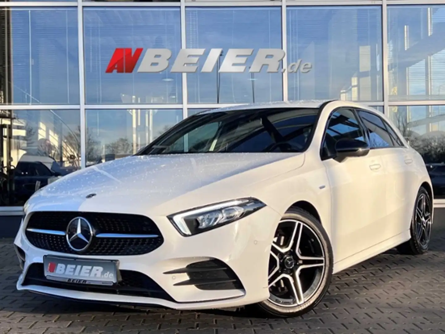 Mercedes-Benz A 180 AMG Edition ToT-Winkel 18 Zoll 360° Kamera Blanc - 2