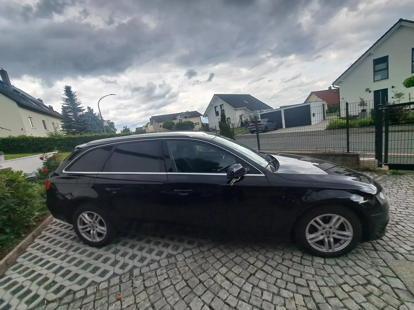 Audi A4 A4 Avant 2.0 TDI DPF multitronic Ambition Negru - 2