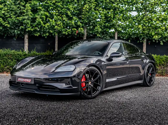 Porsche Taycan FACELIFT | 21" | HD-Matrix | 14-weg sportstoelen | Sport Chrono | Stoelventilatie voor | 360 camera | Panodak | BOSE