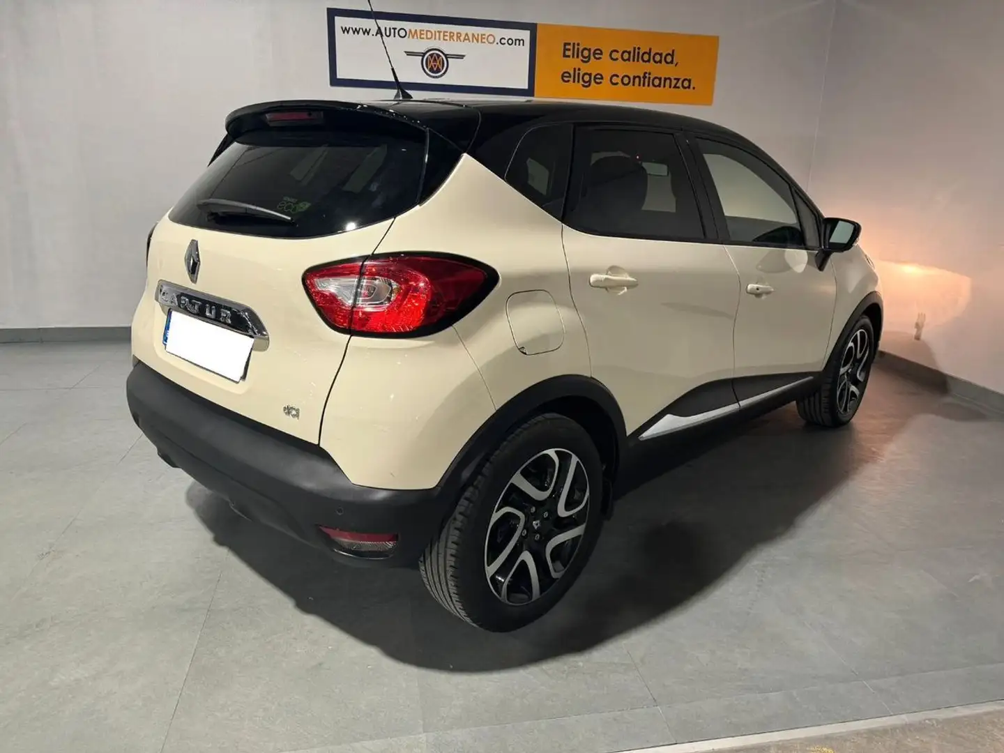 Renault Captur 1.5dCi Zen eco2 EDC 90 Beige - 2