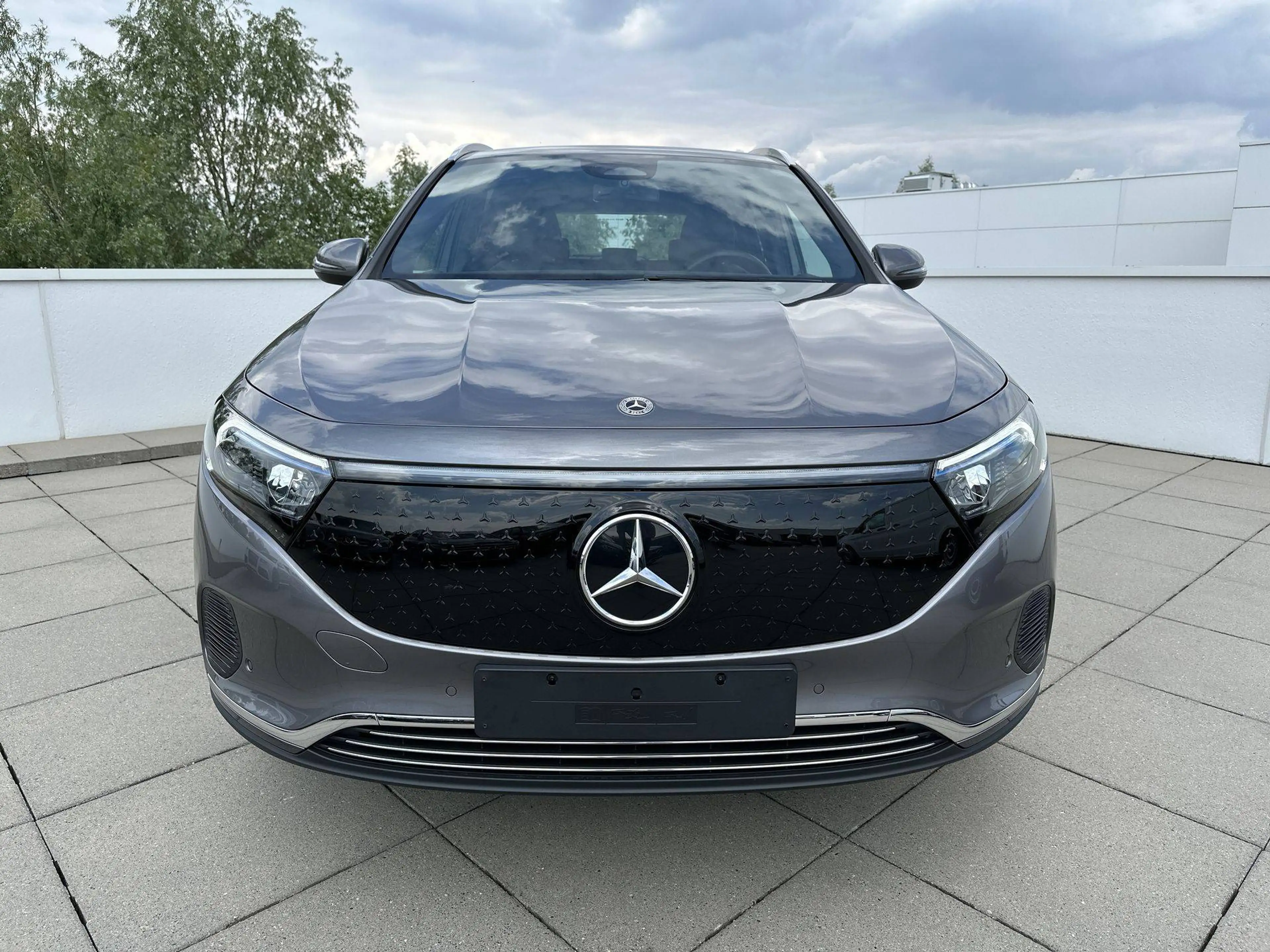 Mercedes-Benz EQA 300 4-Matic Luxury Line Distronic Memory — photo 6