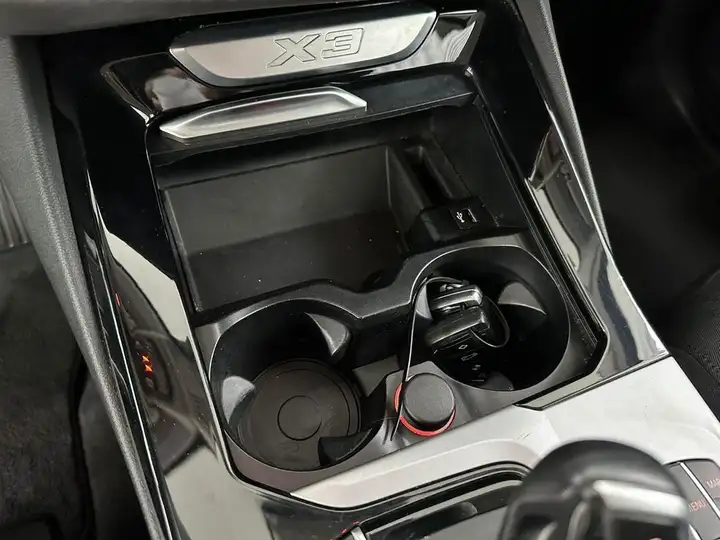 BMW X3 2019, foto 25